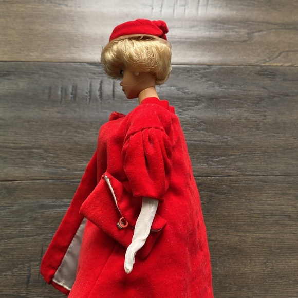 VINTAGE BARBIE Silken Flame 1997 Red Overcoat Barbie Doll - Picture 6 of 7